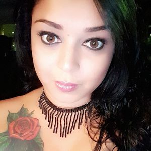 Meet your Posher, Iris